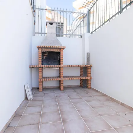 Terrace By Rent4all アパート