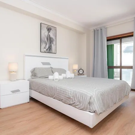 Terrace By Rent4all Apartment